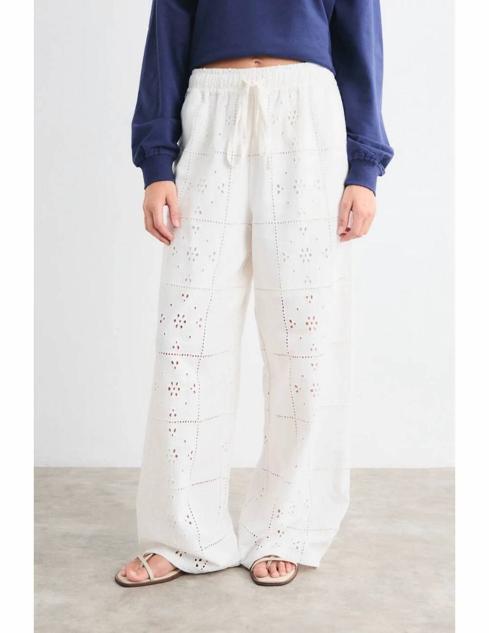 NEW MUS & BOMBON java embroided wide trousers in white